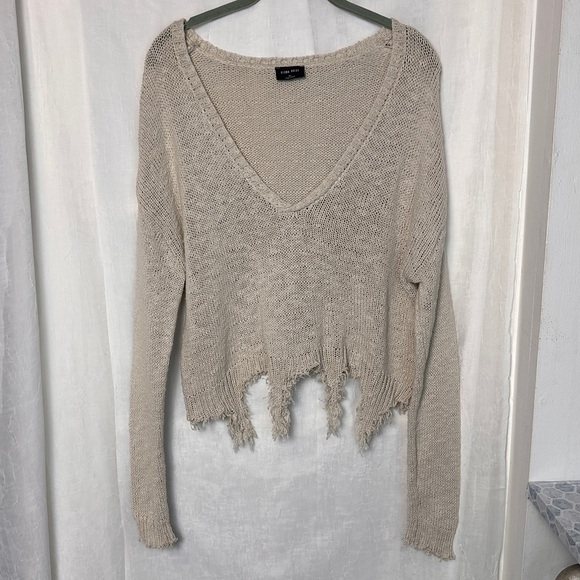 3/$20 💥 Blank Paige Oversized Relaxed Fit Sweater Distressed Cream Frayed Knit - Picture 10 of 15